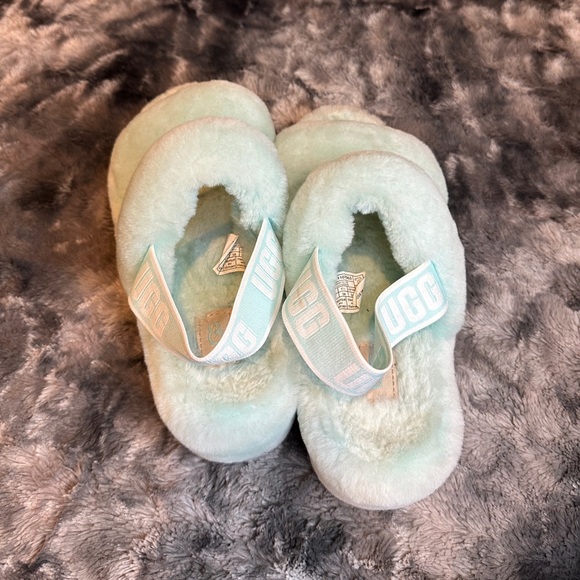 Women’s UGG Oh Yeah Slide Slippers in 'Sky' - Picture 2 of 11